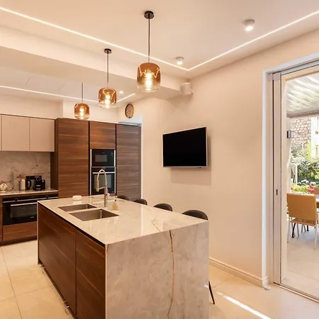 Luxueuse With Pool 7bd 14p - Villa *